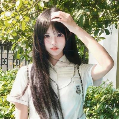 红衣少女